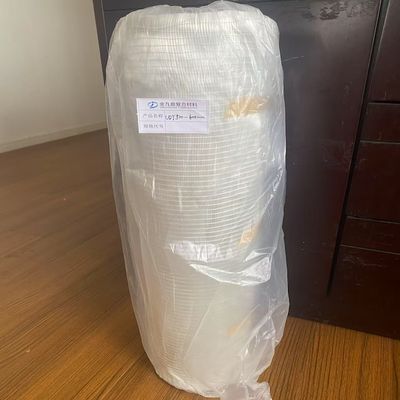 UDT สายใยกระจก ผ้าสวมแบบเดียว 550g / M2-600mm สีขาวไม่โลหะด้วยกระจก Roving 1200 Tex สําหรับถังเก็บ
